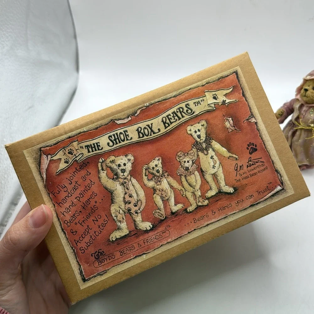 Vtg Shoe Box Bears Boyds Figurine Collectible Moveable Beary Godmother Decor